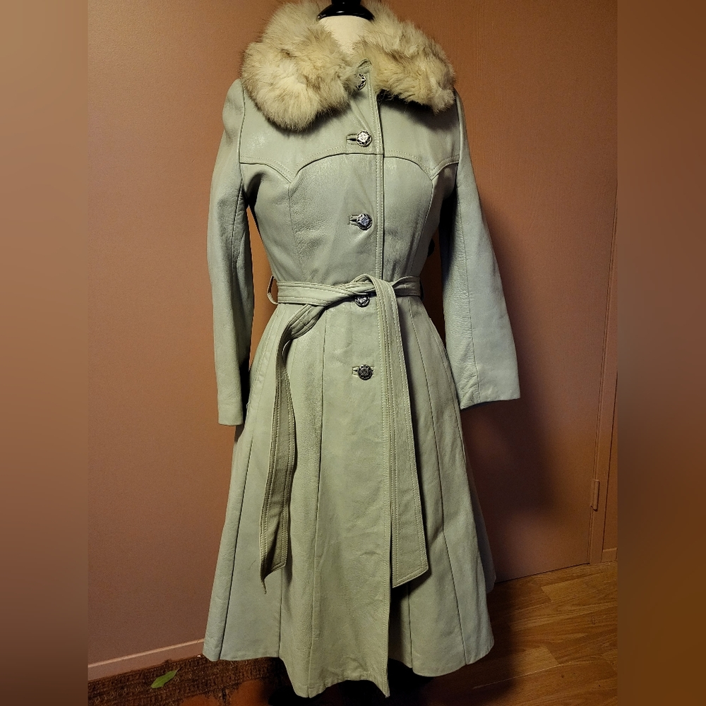 Vintage Leather and Fox fur trim trenchcoat  American Fur Company MOB WIFE ERA